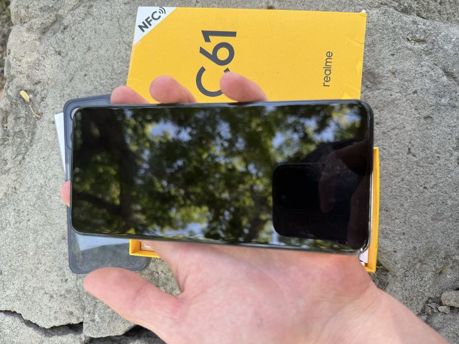 Продам телефон в идеальном состоянии Realmi c61