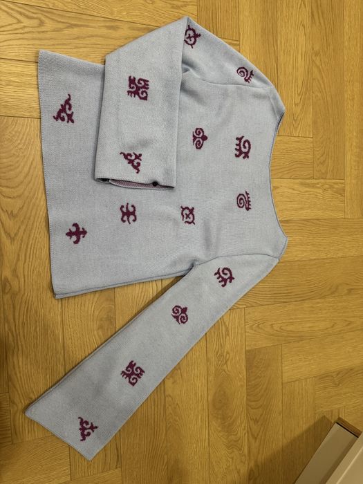 Джемпер с перьям