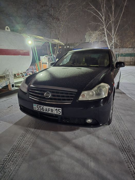 Продам Ниссан Фига...