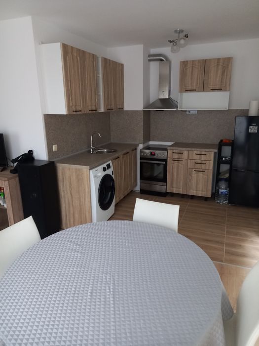 Продава се Двустаен апартамент в Варна, м-т Траката - 68 кв.м за 1395 €/кв.м - Снимка #1