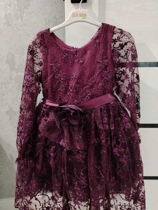 Продам детские платья