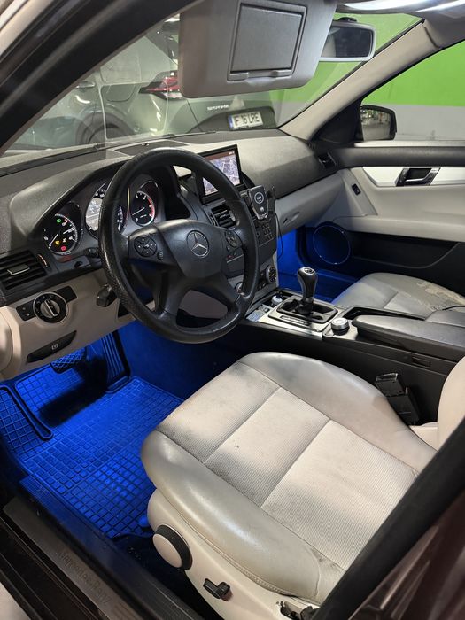 MERCEDES-BENZ C-Class 2010 — imagine 2