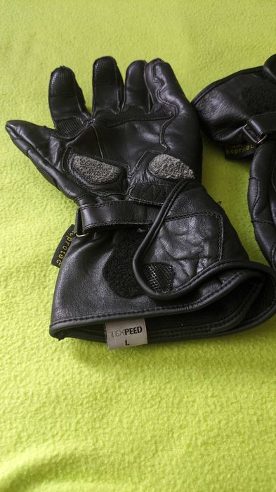Мъжки кожени мото ръкавици, размер L, с вентилация,  като нови