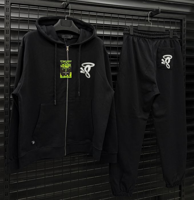 Мъжки екипи Trapstar / Cortiez / Nike Tech Fleece / Syna World / Bape / Sp5der