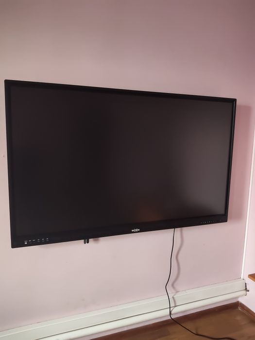 Интерактивная панель 65".