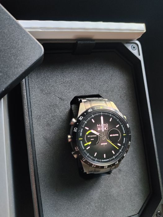 Смарт-часы Garmin MARQ Athlete Gen 2 с браслетом