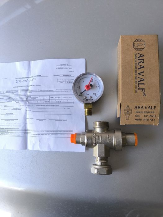 Продам редуктор давление воды