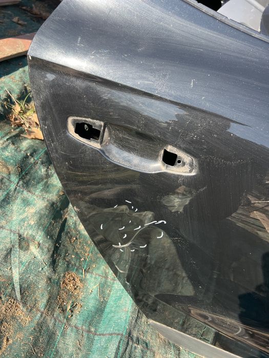 Seat Arona 2019 задна лява и задна дясна врата