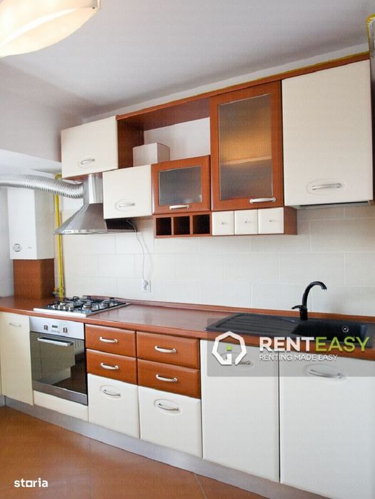 Apartament cu 2 camere  in zona Podul de Fier