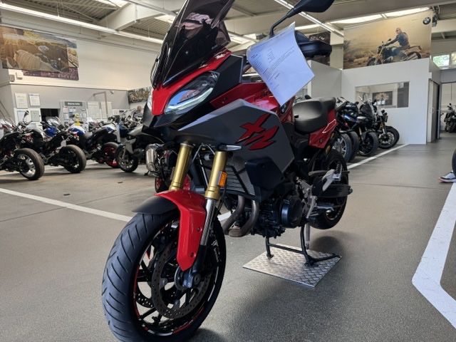 BMW F900 XR PRO Full Option – Service BMW complet | Revizie efectuată | Fără investiții