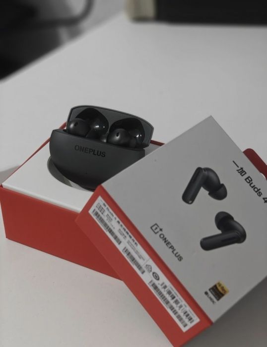 Наушники OnePlus Buds 4