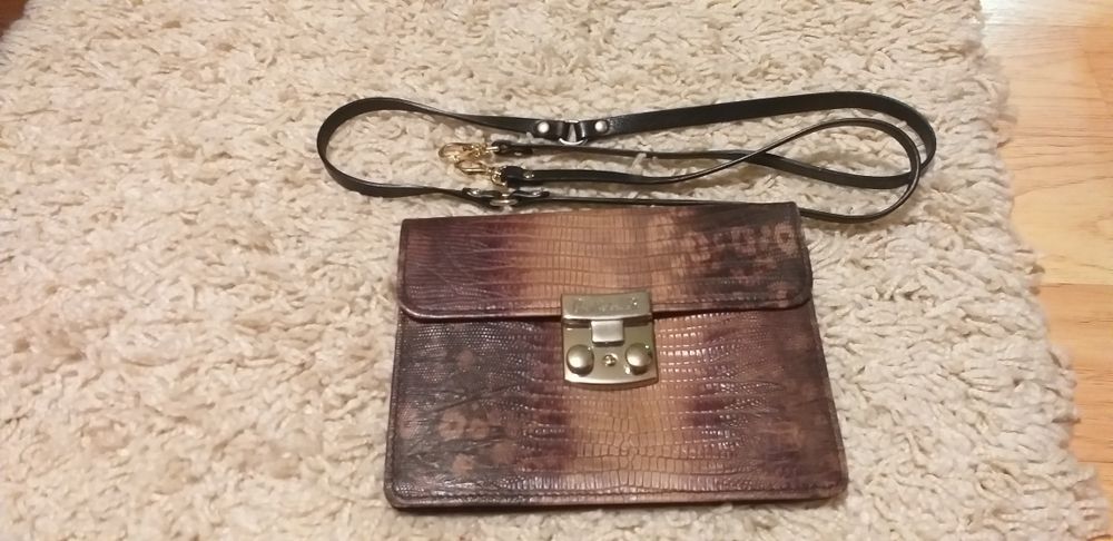 Geanta Musette, piele naturala,editie limitata,300lei