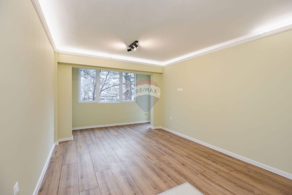 Продава се Четиристаен апартамент в Варна, Чайка - 87 кв.м за 1460 €/кв.м - Снимка #2