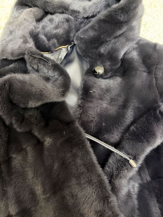 Продам норковую шубу