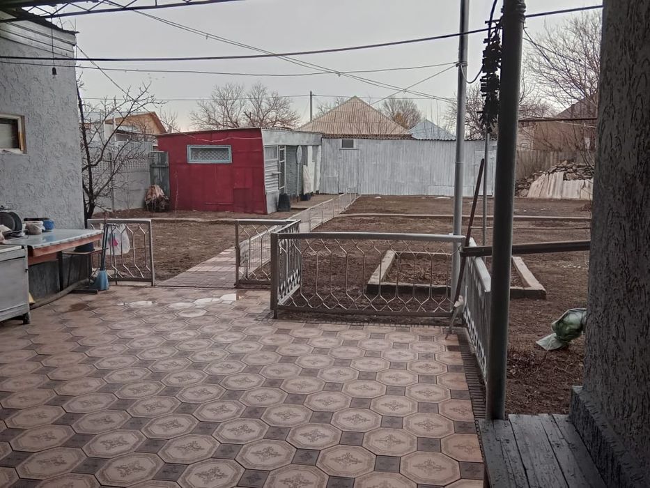 Продается дом в хорошем районе