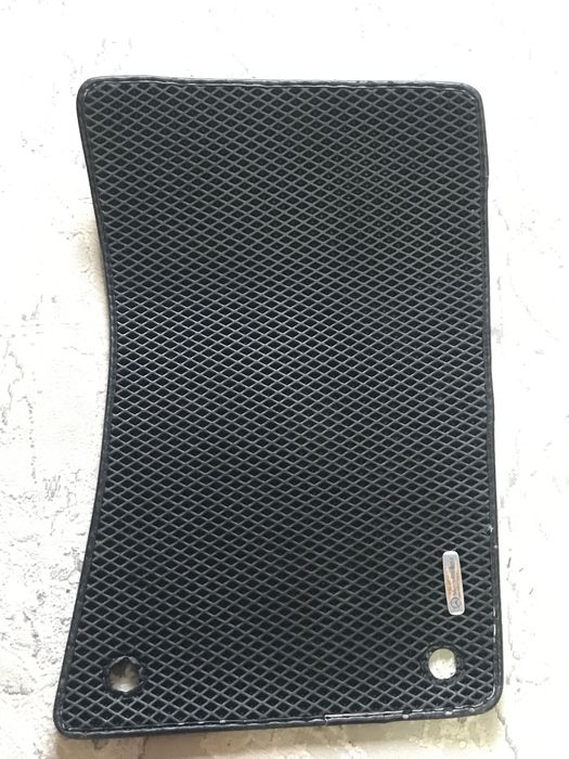 Полики мерседес лупарик w210