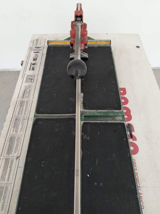 Италианска машина за рязане на плочки 80см