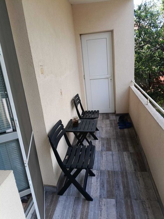 284-Продава се етаж от къща с гараж в с. Стражец