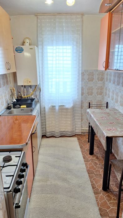 Inchiriez apartament 2 camere