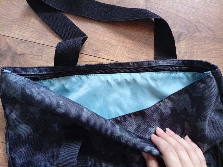 Оригинална спортна чанта Адидас