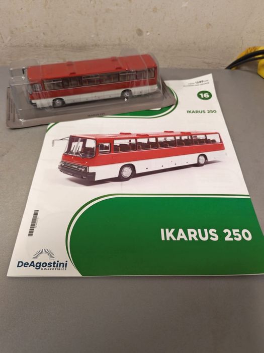 Легендарни автобуси, Деагостини,мащаб 1:72