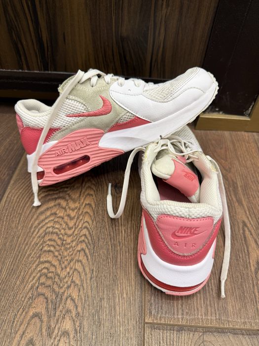 Маратонки  Nike