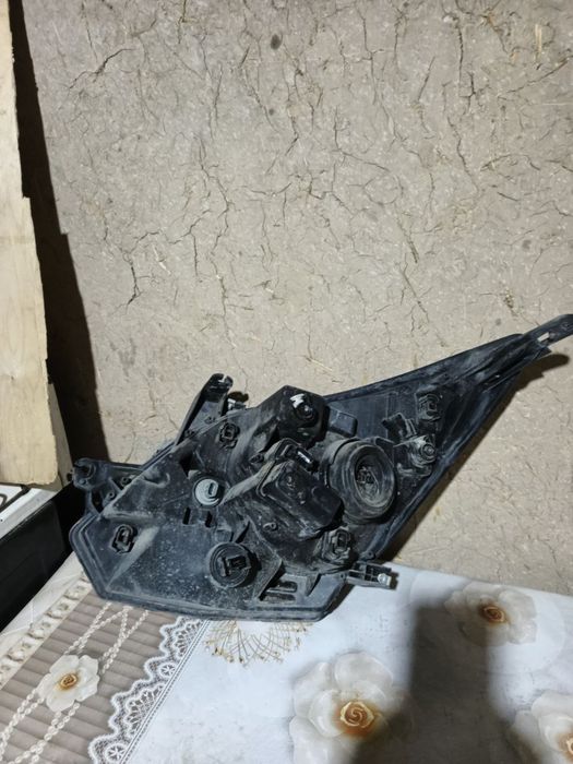 коблт фара сотилади ..