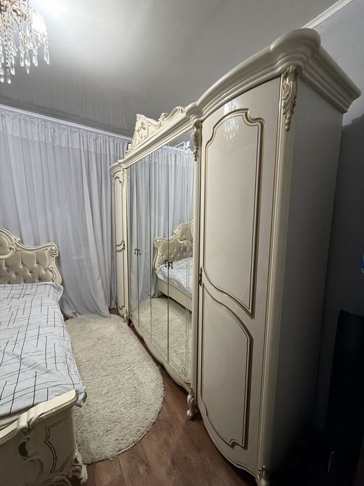 Спальный гарнитур
