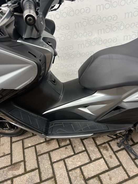 Motoideea vinde  KYMCO XCITING   400 2018 ABS Rate Garantie