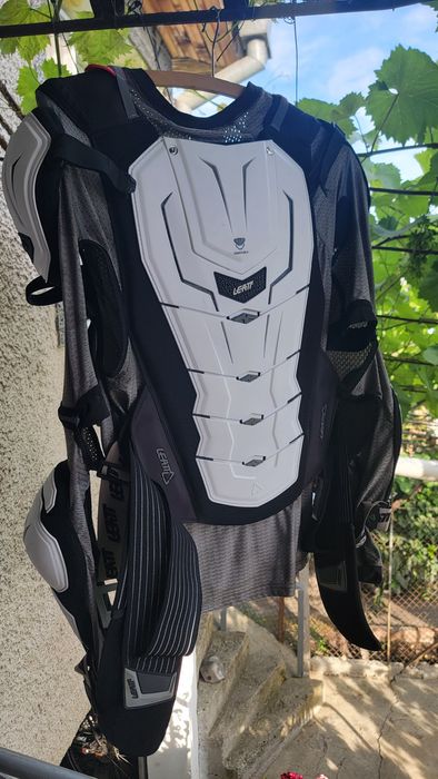 Leatt Adventure body protector XXL