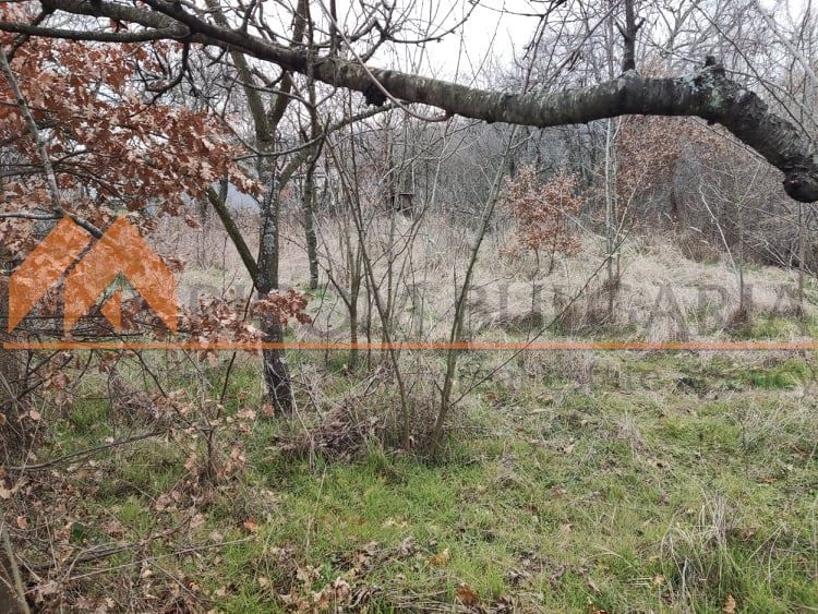 Парцел в Варна-м-т Ракитника площ 820