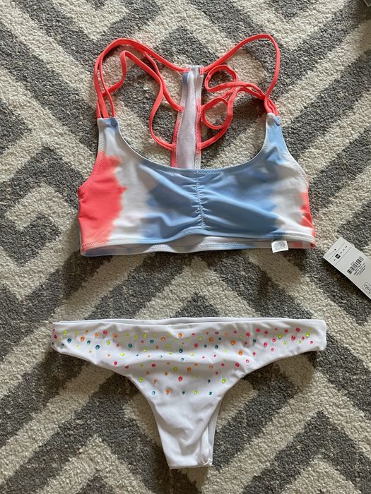 Costum baie slip tanga mov 38 sau alb 36 si sutien mov cu alb 38