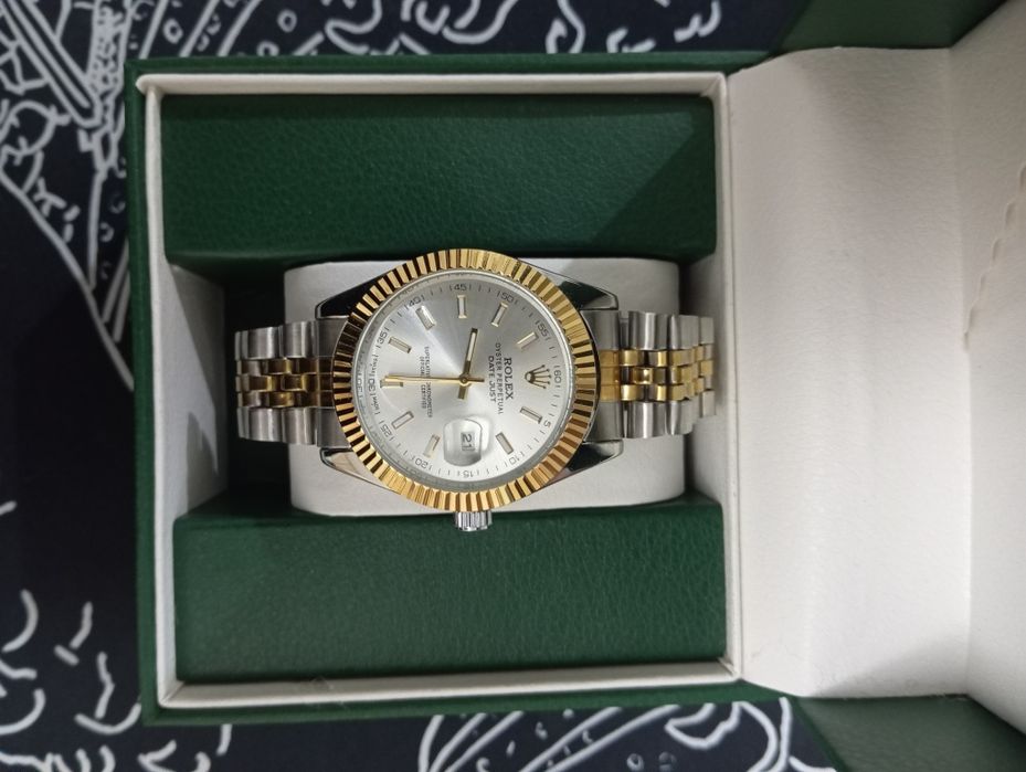 Продаю Часы наручные