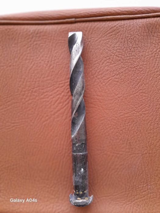 Продается слесарное зубило