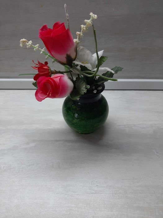 Декорация.  Градинска маса