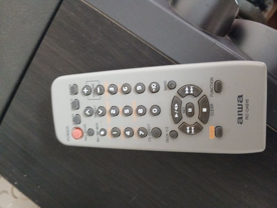Combina Aiwa cu boxe si telecomandă in stare buna de funcționare