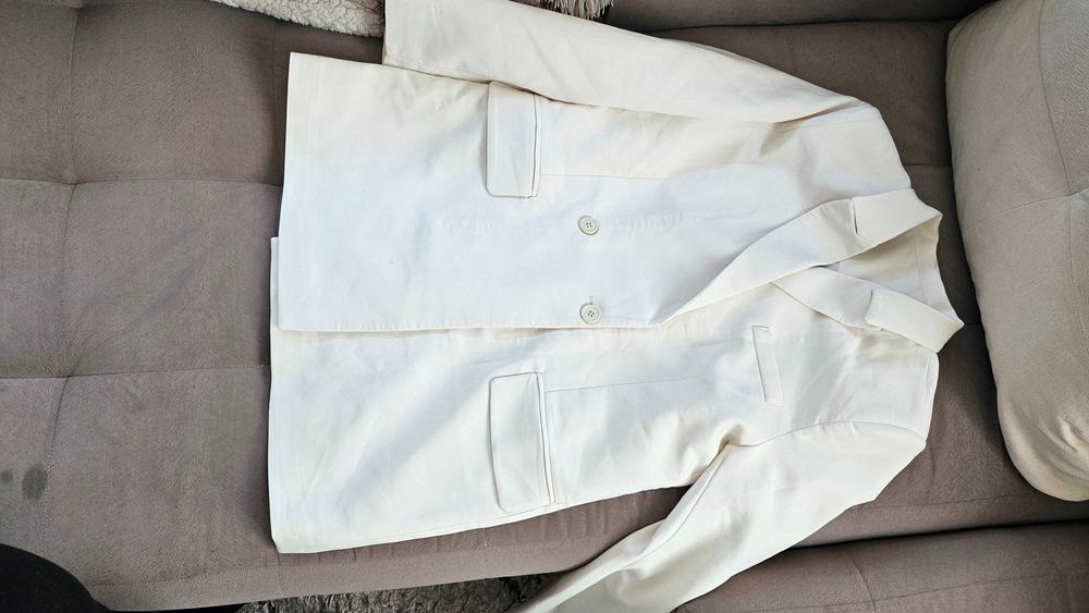 Дамски костюм размер 38