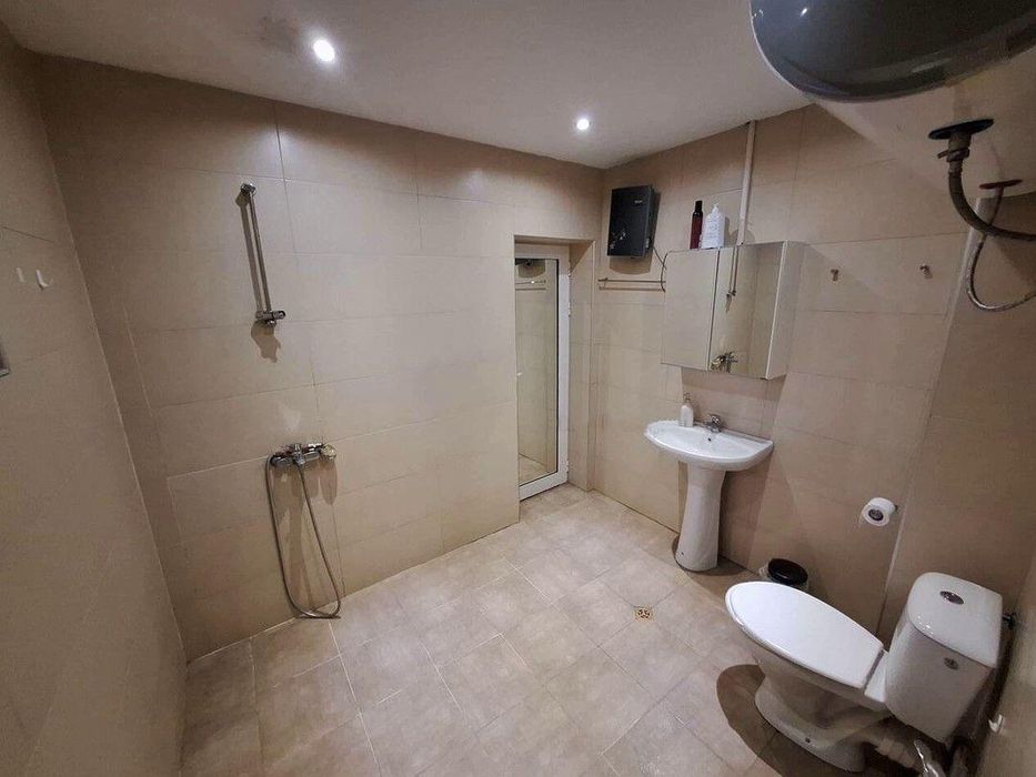 Дава се под наем Тристаен апартамент в София, Хладилника - 120 кв.м за 746.64 € - Снимка #9