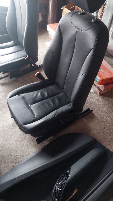 Кожен салон за BMW F30