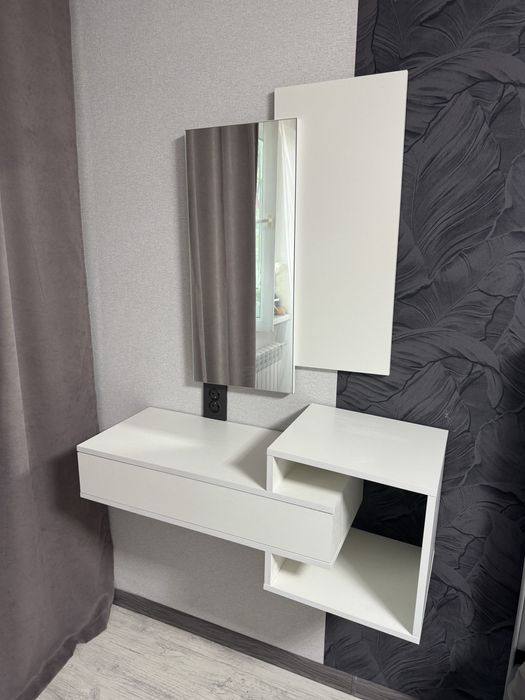 Туалетный столик