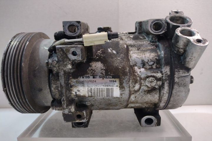 Compresor clima 1.5  8200526884 Dacia Sandero prima generatie seria H