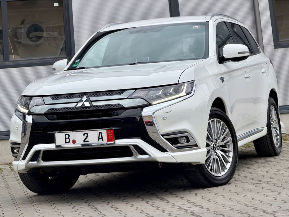 Mitsubishi Outlander 2021 | HYBRID | New Model | 306CP | Automat | 4x4 | GARANTIE 2029 !!!