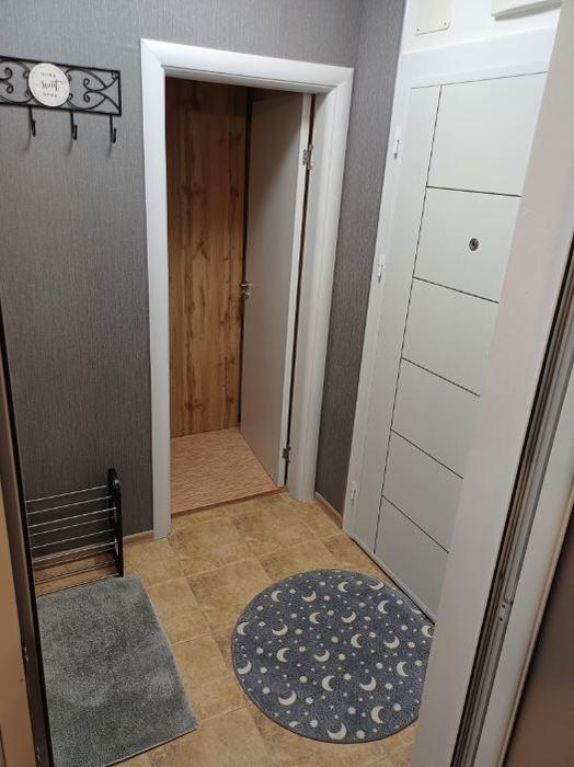 Дава се под наем Двустаен апартамент в Варна, м-т Траката - 60 кв.м за 500 € - Снимка #6