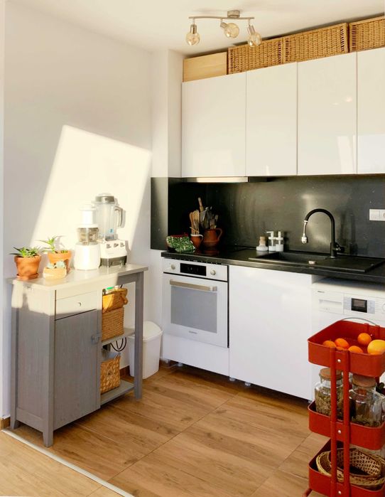 Продава се Тристаен апартамент в Варна, Левски - 78 кв.м за 2033 €/кв.м - Снимка #4