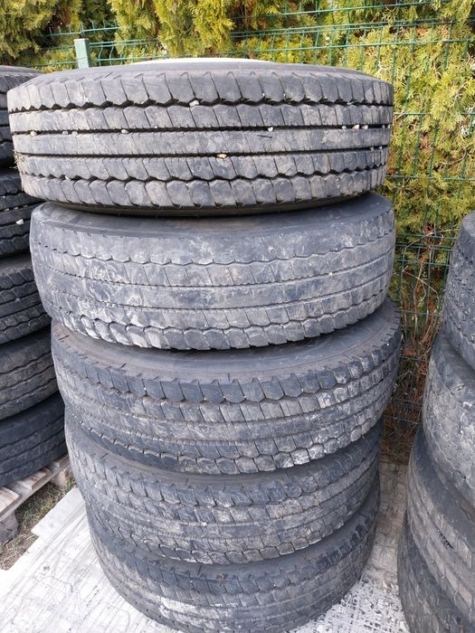 Vând anvelope cu jante 295x80x22,5 Kama