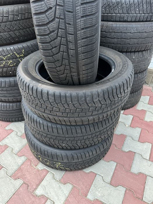Set anvelope 225/60/18 Hankook