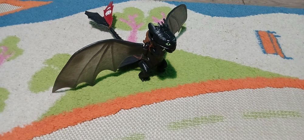 Jucarie dragon tothless