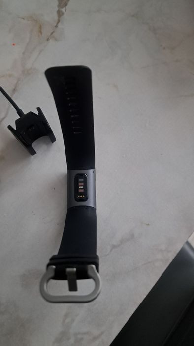 Fitbit 4 Bratara inteligenta