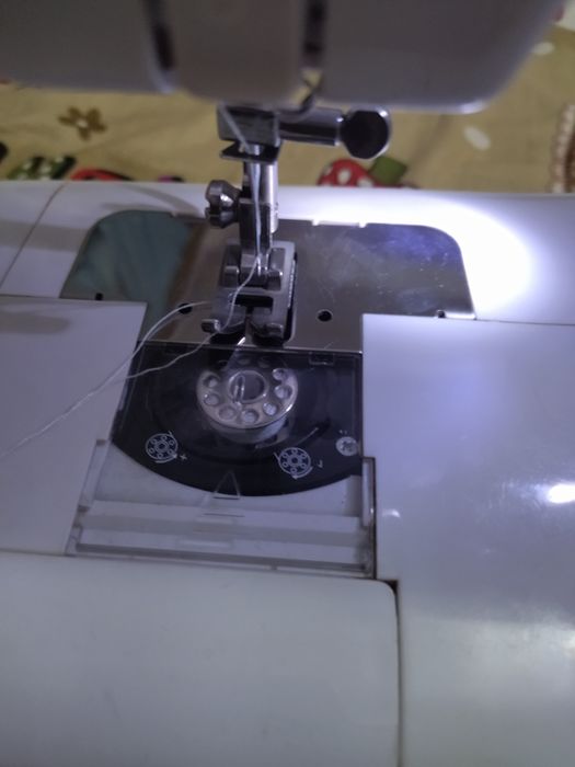 Тикув машинаси сотилади