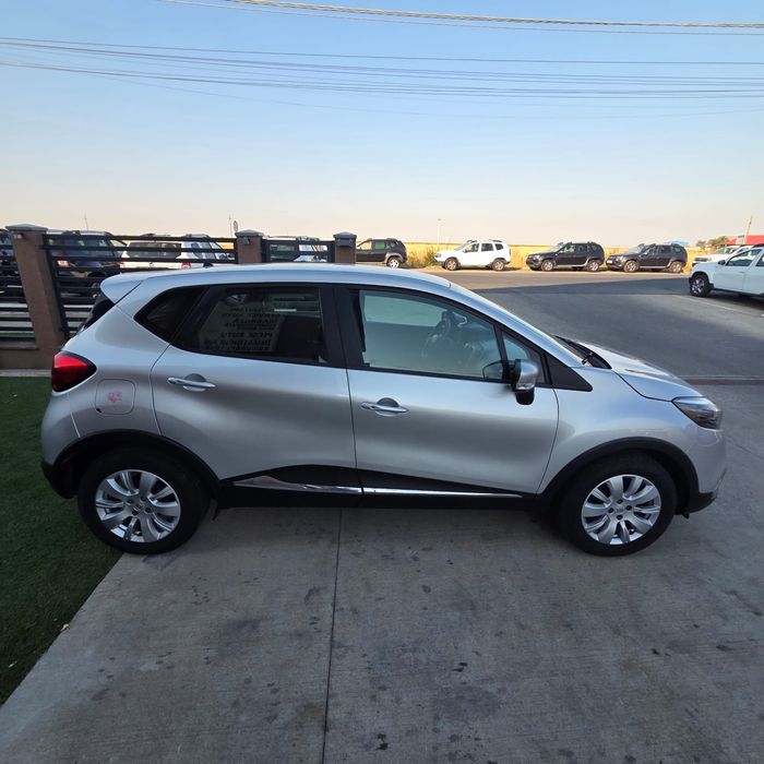 Renault Captur 1,5 D an 2014  impecabil 5200€